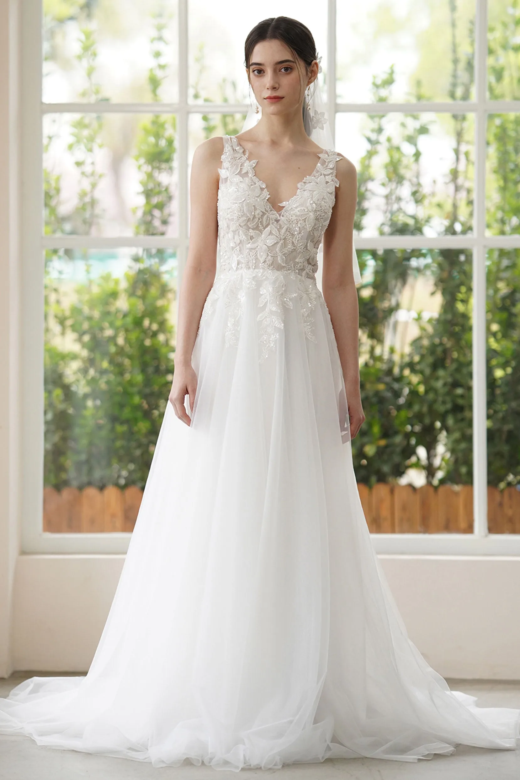 A-Line Sweep-Brush Train Lace Tulle Wedding Dress CW3306