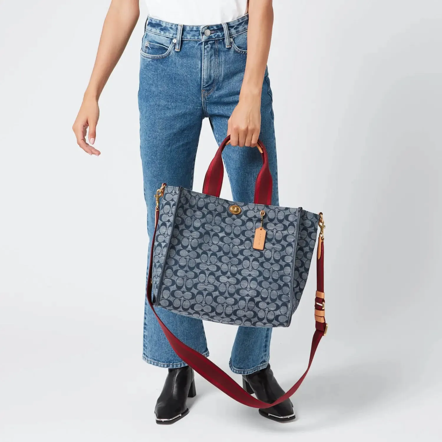 Coach 1941 Women's Signature Chambray Canvas Tote Bag 34 - Midnight Navy Multi