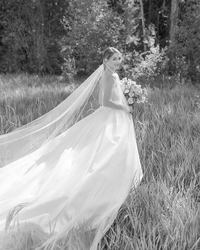 TALITHA | Modern Long Wedding Veil