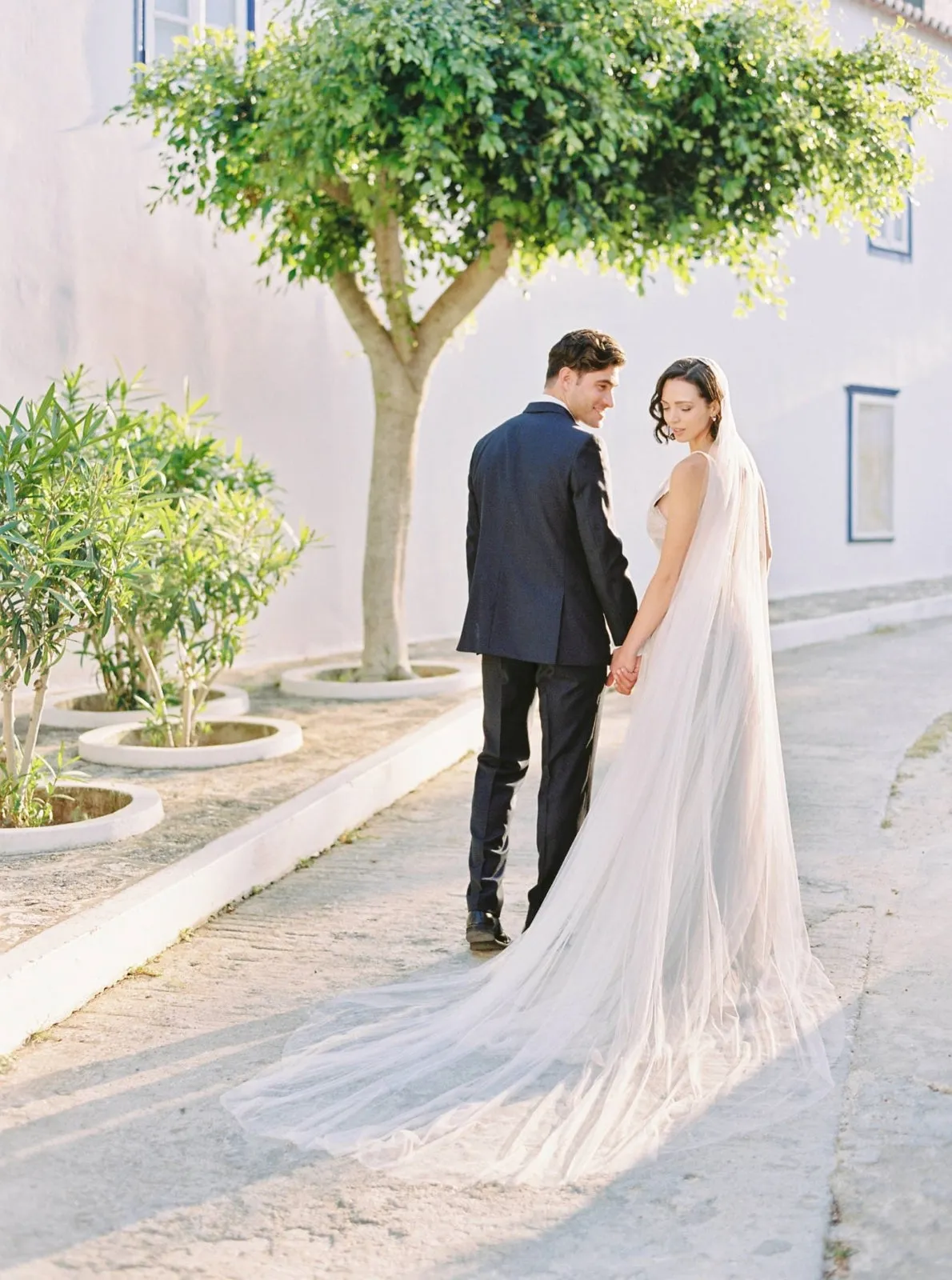 TALITHA | Modern Long Wedding Veil