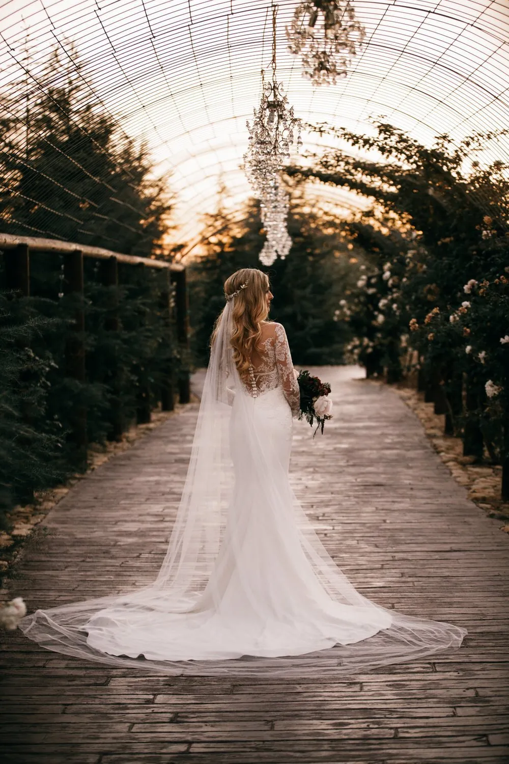 TALITHA | Modern Long Wedding Veil